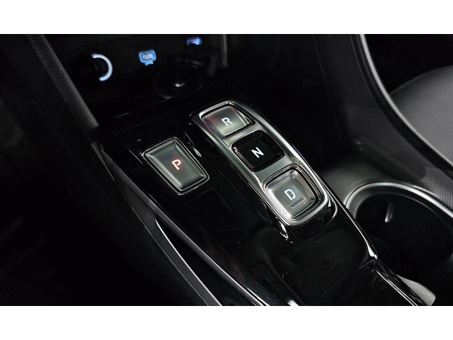 Hyundai Sonata - автомобили, коли, обяви за нови и употребявани 8