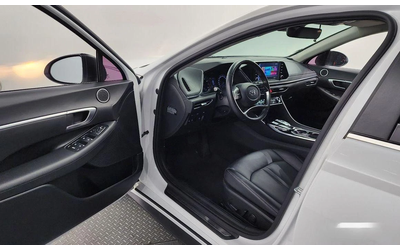 Hyundai Sonata - автомобили, коли, обяви за нови и употребявани 9