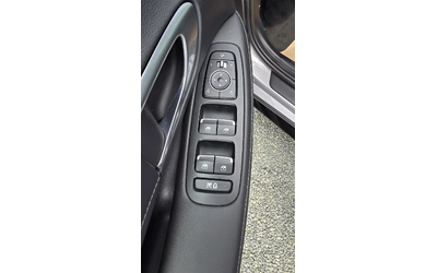 Hyundai Sonata 2.0i LPG!!! НАЛИЧНА !!! - автомобили, коли, обяви за нови и употребявани 15