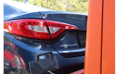 Hyundai Sonata ударен - продава се цял - автомобили, коли, обяви за нови и употребявани 7