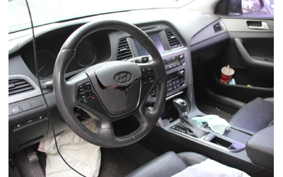 Hyundai Sonata ударен - продава се цял - автомобили, коли, обяви за нови и употребявани 9