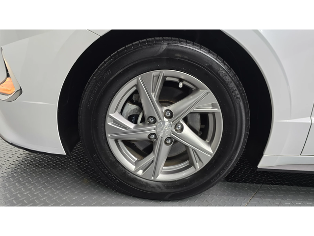 Hyundai Sonata 2.0LPG autogeorge.com - автомобили, коли, обяви за нови и употребявани 4