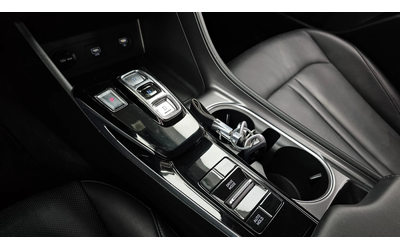 Hyundai Sonata 2.0LPG autogeorge.com - автомобили, коли, обяви за нови и употребявани 8