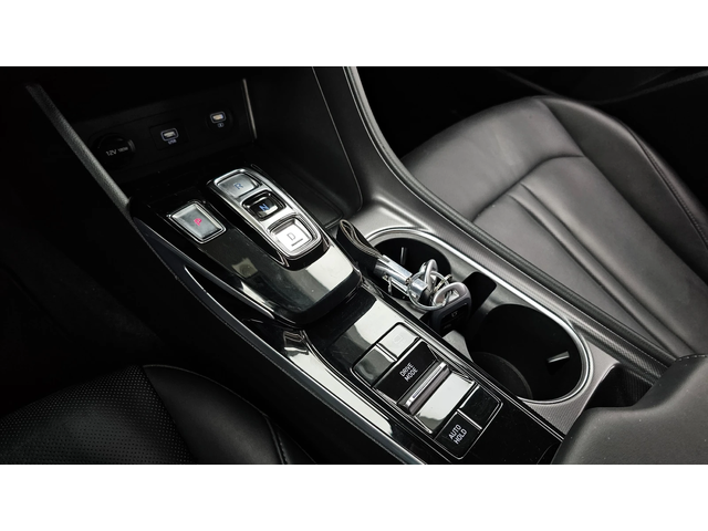 Hyundai Sonata 2.0LPG autogeorge.com - автомобили, коли, обяви за нови и употребявани 8