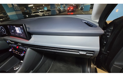 Hyundai Sonata - автомобили, коли, обяви за нови и употребявани 17