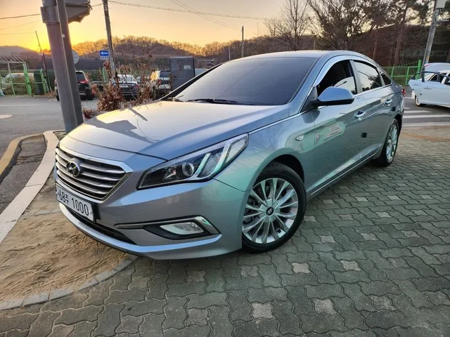 Hyundai Sonata 2.0 Style Special - автомобили, коли, обяви за нови и употребявани 0