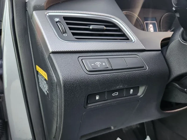 Hyundai Sonata 2.0 Style Special - автомобили, коли, обяви за нови и употребявани 8