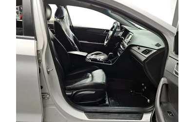 Hyundai Sonata 2.0 Style - автомобили, коли, обяви за нови и употребявани 10