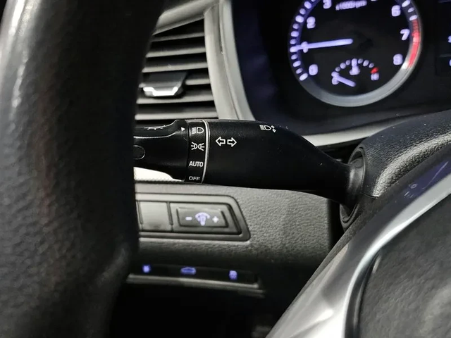 Hyundai Sonata 2.0 Style - автомобили, коли, обяви за нови и употребявани 14