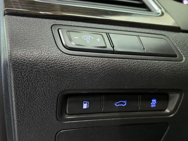 Hyundai Sonata 2.0 Smart - автомобили, коли, обяви за нови и употребявани 13