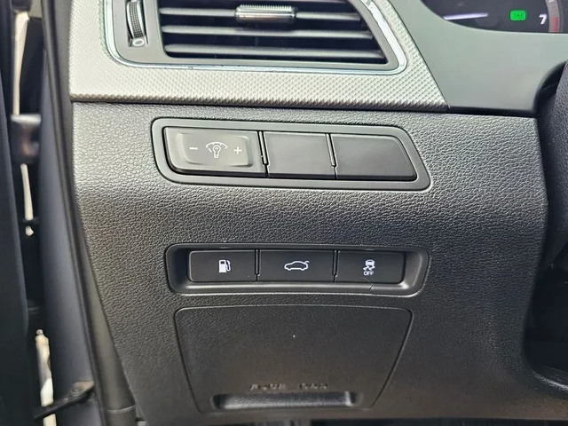 Hyundai Sonata - автомобили, коли, обяви за нови и употребявани 15