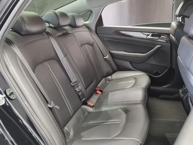 Hyundai Sonata 2.0 Smart - автомобили, коли, обяви за нови и употребявани 11