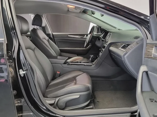 Hyundai Sonata 2.0 Smart - автомобили, коли, обяви за нови и употребявани 9