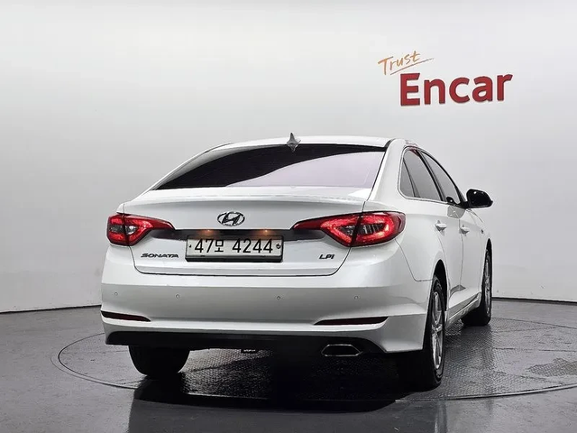 Hyundai Sonata LPI - автомобили, коли, обяви за нови и употребявани 3