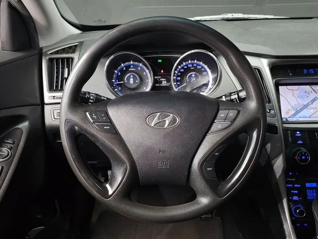 Hyundai Sonata 2.0 LPI - автомобили, коли, обяви за нови и употребявани 12