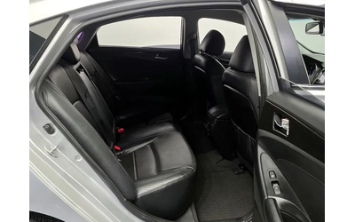 Hyundai Sonata 2.0 - автомобили, коли, обяви за нови и употребявани 11