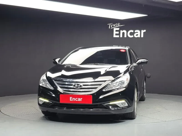 Hyundai Sonata 2.0 - автомобили, коли, обяви за нови и употребявани 2