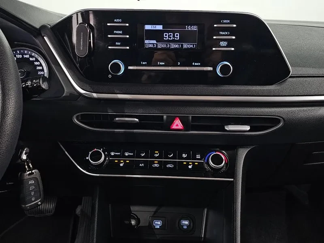 Hyundai Sonata 2.0 Smart - автомобили, коли, обяви за нови и употребявани 13