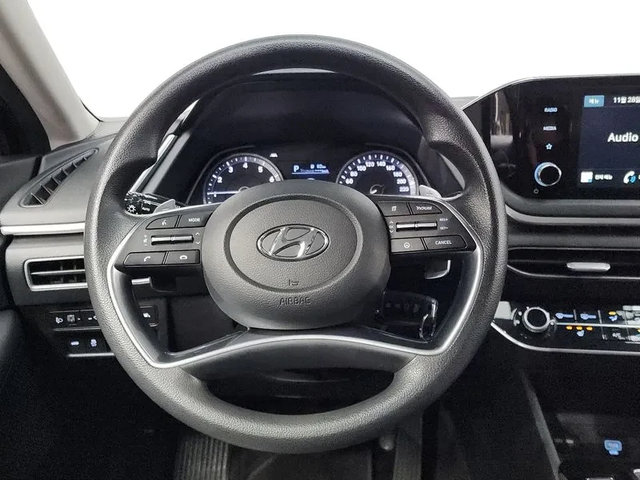 Hyundai Sonata 2.0 Smart - автомобили, коли, обяви за нови и употребявани 12
