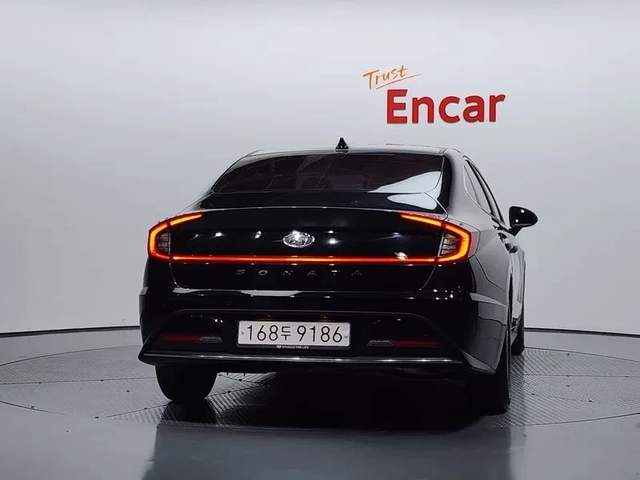 Hyundai Sonata 2.0 Smart - автомобили, коли, обяви за нови и употребявани 3