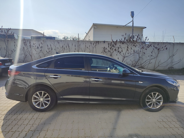 Hyundai Sonata 2.0 Lpi - автомобили, коли, обяви за нови и употребявани 3
