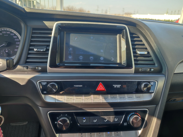 Hyundai Sonata 2.0 Lpi - автомобили, коли, обяви за нови и употребявани 12