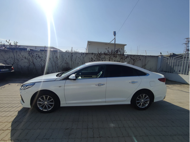 Hyundai Sonata 2.0 Lpi - автомобили, коли, обяви за нови и употребявани 5