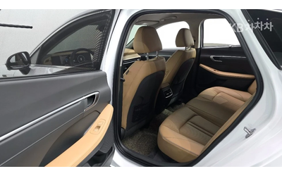 Hyundai Sonata 1.6 - автомобили, коли, обяви за нови и употребявани 9