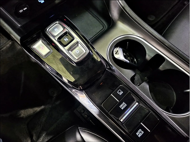 Hyundai Sonata 2.0 Lpg - автомобили, коли, обяви за нови и употребявани 11