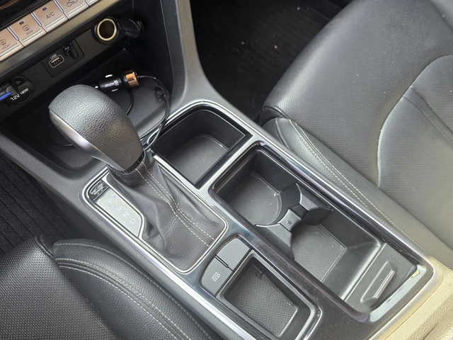 Hyundai Sonata 2.0 LPI - автомобили, коли, обяви за нови и употребявани 11