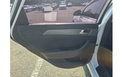 Hyundai Sonata 2.0 LPI - автомобили, коли, обяви за нови и употребявани 12