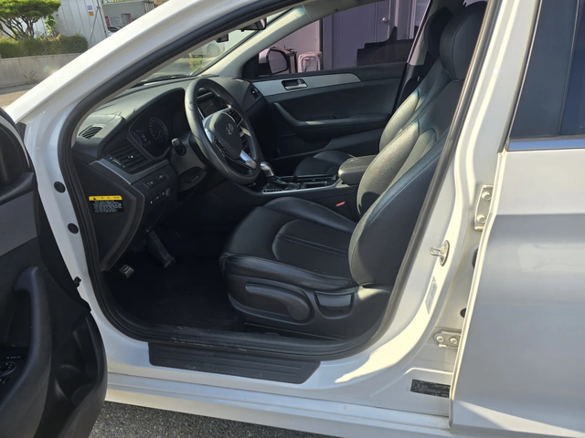 Hyundai Sonata 2.0 LPI - автомобили, коли, обяви за нови и употребявани 5