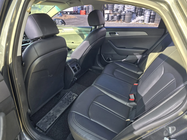 Hyundai Sonata 2.0 LPI - автомобили, коли, обяви за нови и употребявани 12