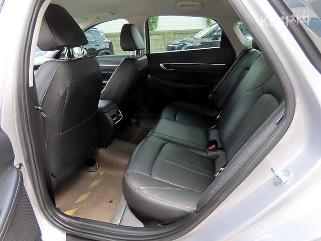 Hyundai Sonata 2.0 LPG - автомобили, коли, обяви за нови и употребявани 5