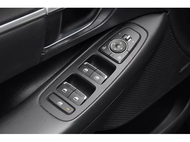 Hyundai Sonata Luxury FWD* АвтоКредит* (Цена до БГ) - автомобили, коли, обяви за нови и употребявани 8