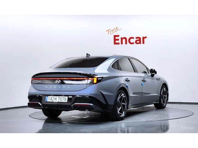 Hyundai Sonata 2.0* INSPIRATION* HEAD UP* ОБДУХ* 360* КРАЙНА ЦЕНА - автомобили, коли, обяви за нови и употребявани 2