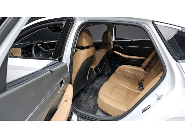 Hyundai Sonata - автомобили, коли, обяви за нови и употребявани 9