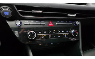 Hyundai Sonata 2.0 Premium - автомобили, коли, обяви за нови и употребявани 13