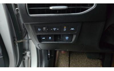 Hyundai Sonata 2.0 Premium | Навигация | LED Фарове | Камера - автомобили, коли, обяви за нови и употребявани 11