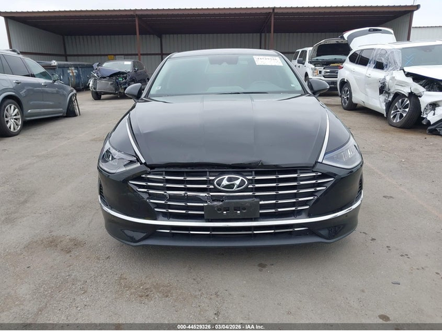Hyundai SONATA HYBRID 2.0L I-4 DI, DOHC, VVT, 150HP Front Wheel Drive - автомобили, коли, обяви за нови и употребявани 12