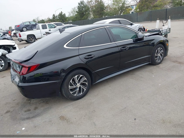 Hyundai SONATA HYBRID 2.0L I-4 DI, DOHC, VVT, 150HP Front Wheel Drive - автомобили, коли, обяви за нови и употребявани 3