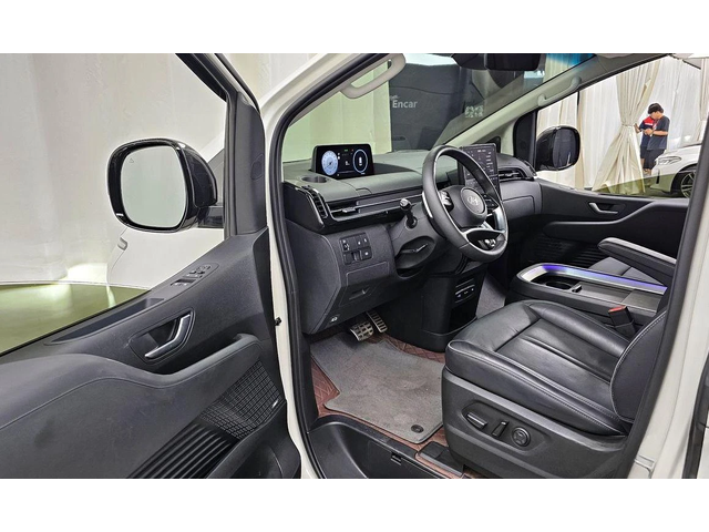 Hyundai Staria L3.5 Lounge 7-Seater Mobility - автомобили, коли, обяви за нови и употребявани 8