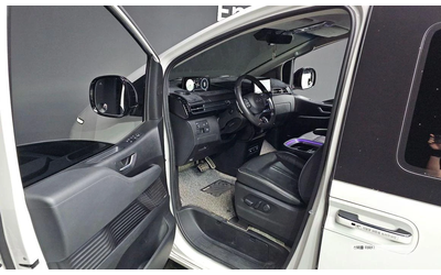 Hyundai Staria L3.5 Lounge 9-Seater Mobility - автомобили, коли, обяви за нови и употребявани 9