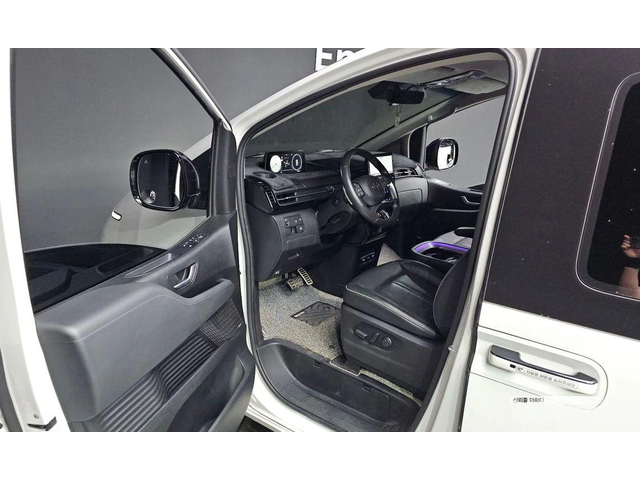 Hyundai Staria L3.5 Lounge 9-Seater Mobility - автомобили, коли, обяви за нови и употребявани 9