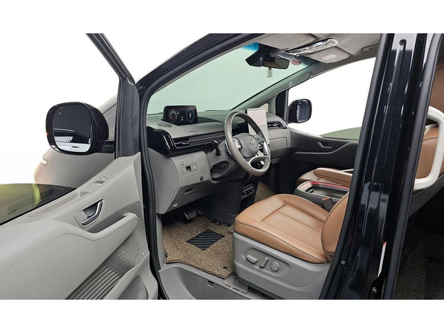 Hyundai Staria L3.5 Lounge 9-Seater Inspiration - автомобили, коли, обяви за нови и употребявани 10