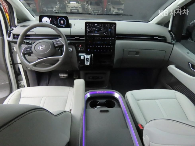 Hyundai Staria Lounge 3.5 LPG Lounge 7 Вдъхновение ЛИЗ.БЕЗ ПЪРВ.В - автомобили, коли, обяви за нови и употребявани 6