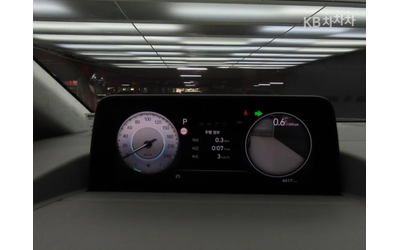 Hyundai Staria Lounge 3.5 LPG Lounge 7 Вдъхновение ЛИЗ.БЕЗ ПЪРВ.В - автомобили, коли, обяви за нови и употребявани 8