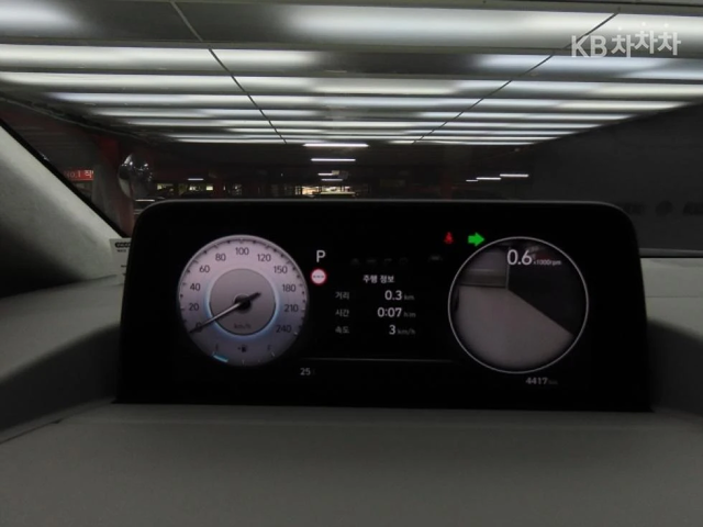 Hyundai Staria Lounge 3.5 LPG Lounge 7 Вдъхновение ЛИЗ.БЕЗ ПЪРВ.В - автомобили, коли, обяви за нови и употребявани 8