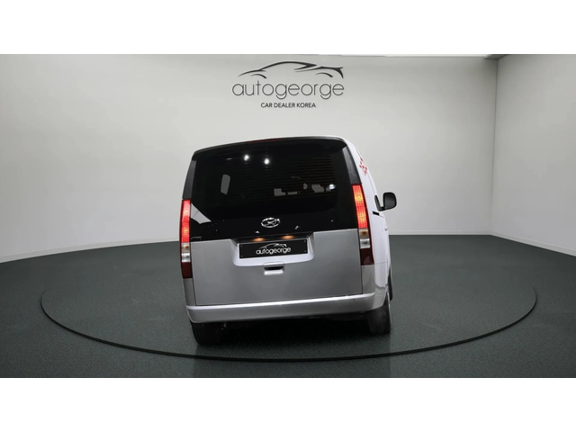 Hyundai Staria L3.5 Tourer 9seater autogeorge.com - автомобили, коли, обяви за нови и употребявани 3