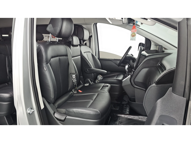 Hyundai Staria L3.5 Tourer 9seater autogeorge.com - автомобили, коли, обяви за нови и употребявани 8